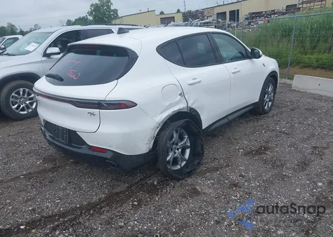 2024 Dodge Hornet R/T Eawd из США, поврежденный, VIN ZACPDFCW8R3A33462